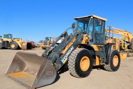 2014 Hyundai HL757-9A TM Articulated Wheel Loader Diesel Tractor 3yd Q/C Air Conditioning