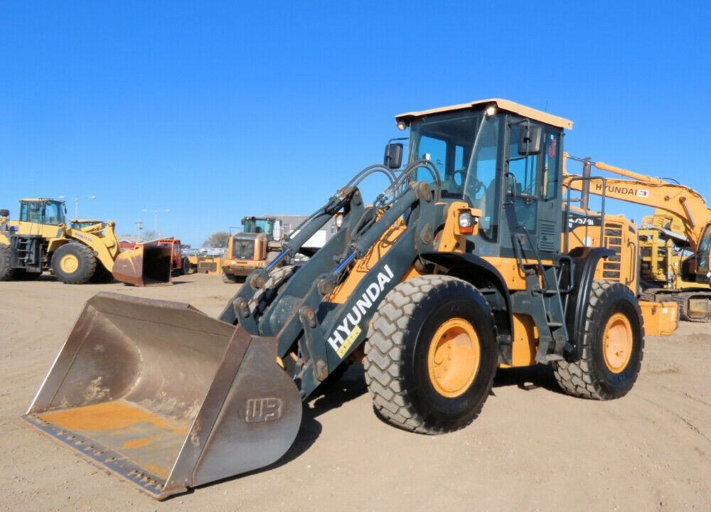 2014 Hyundai HL757-9A TM Articulated Wheel Loader Diesel Tractor 3yd Q/C Air Conditioning