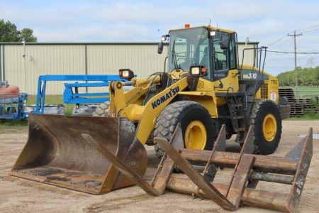 2014 Komatsu WA380-7 Articulated Wheel Loader Aux Hyd Q/C Cab A/C Diesel 69″ x 8″ Forks with 99″ Fork Carriage