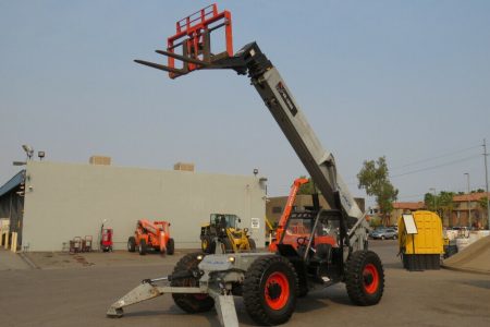 2011 Skyjack VR-1056D 56′ 10,000 lbs Telescopic Reach Forklift Hydraulic Outriggers