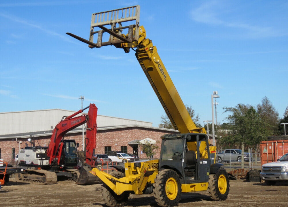 2011 Gehl DL11-55L 55′ 11,000 lbs Telehandler Reach Forklift Aux Hyd Hydraulic Outriggers