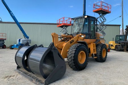 2010 Case 621E 4×4 Wheel Loader Tractor AC Cab Aux Hyd QC Grapple Back Up Alarm