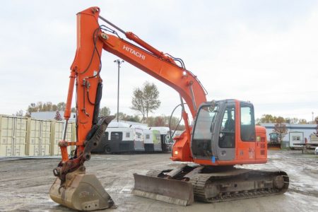 2005 Hitachi ZX135US Hydraulic Excavator Cab AC Aux Hyd Thumb QC Blade Air Conditioning