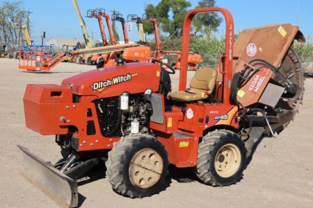 2015 Ditch Witch RT45 4WD Ride-On Trencher Rock Saw Tractor Dozer 4 Wheel Drive