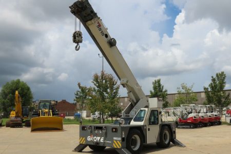 2012 Grove YB5515 15-Ton Carry Deck Crane 56′ Boom A/C Cab Cummins Three Section Boom