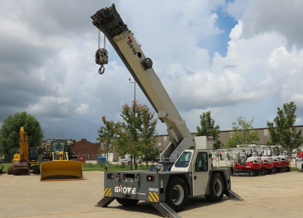 2012 Grove YB5515 15-Ton Carry Deck Crane 56′ Boom A/C Cab Cummins Three Section Boom