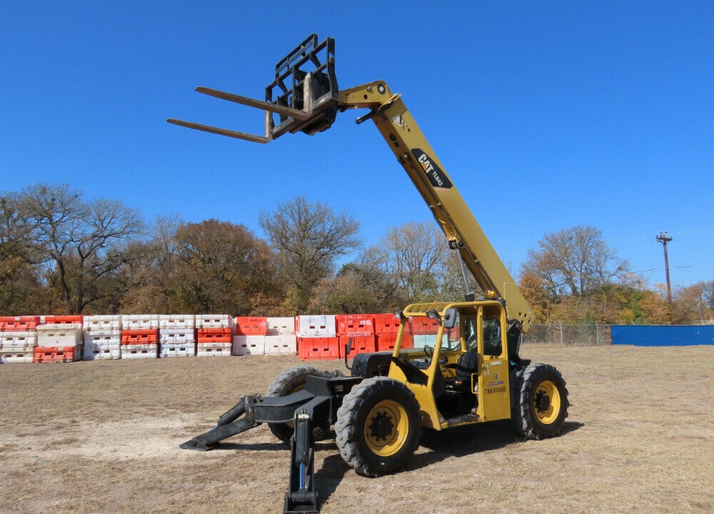 2008 Caterpillar TL642 6K 6,000 LB Telescopic Reach Forklift Telehandler  3 way Selectable Steering (crab, 2-wheel, 4-wheel)