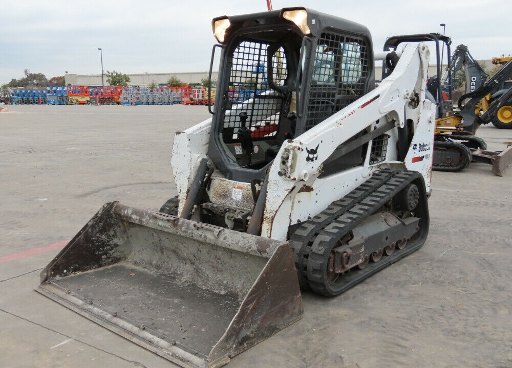 2015 Bobcat T590 Skid Steer Track Loader Crawler Aux Hyd Kubota Diesel Pull-down padded lap bar