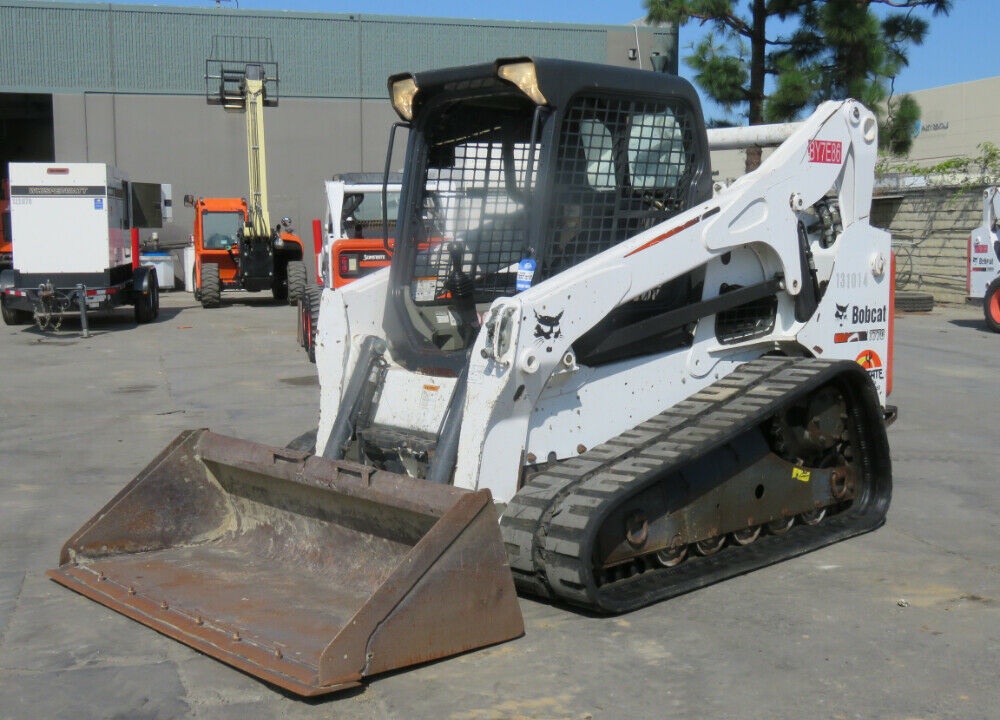 2014 Bobcat T770 Skid Steer Track Loader Crawler Kubota Diesel Aux Hyd Bucket Size: 72″