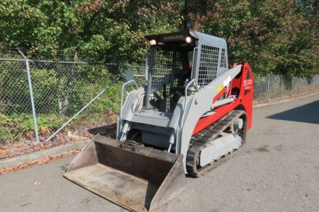 2013 Takeuchi TL230 Tracked Skid Steer Crawler Loader Kubota Aux Hyd Foot and Hand Throttle