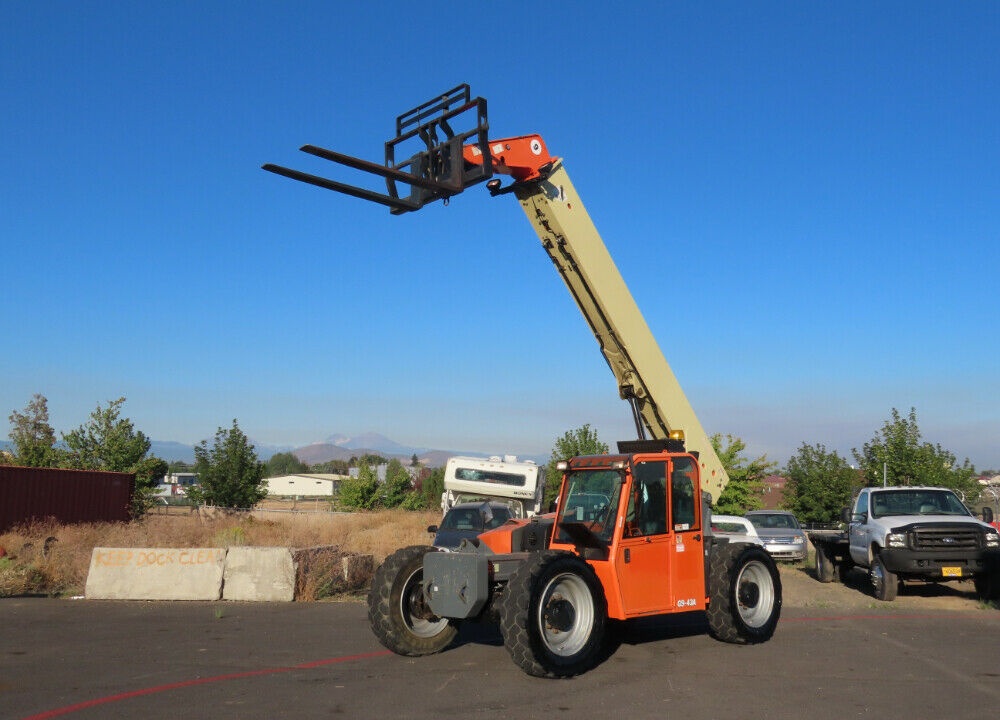 2012 JLG G9-43A 9K Telescopic 43′ Reach Forklift Telehandler Aux Cab A/C 4×4 Operation