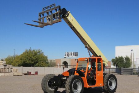 2015 JLG G6-42A 42′ 6,000 lbs Telescopic Reach Forklift Telehandler