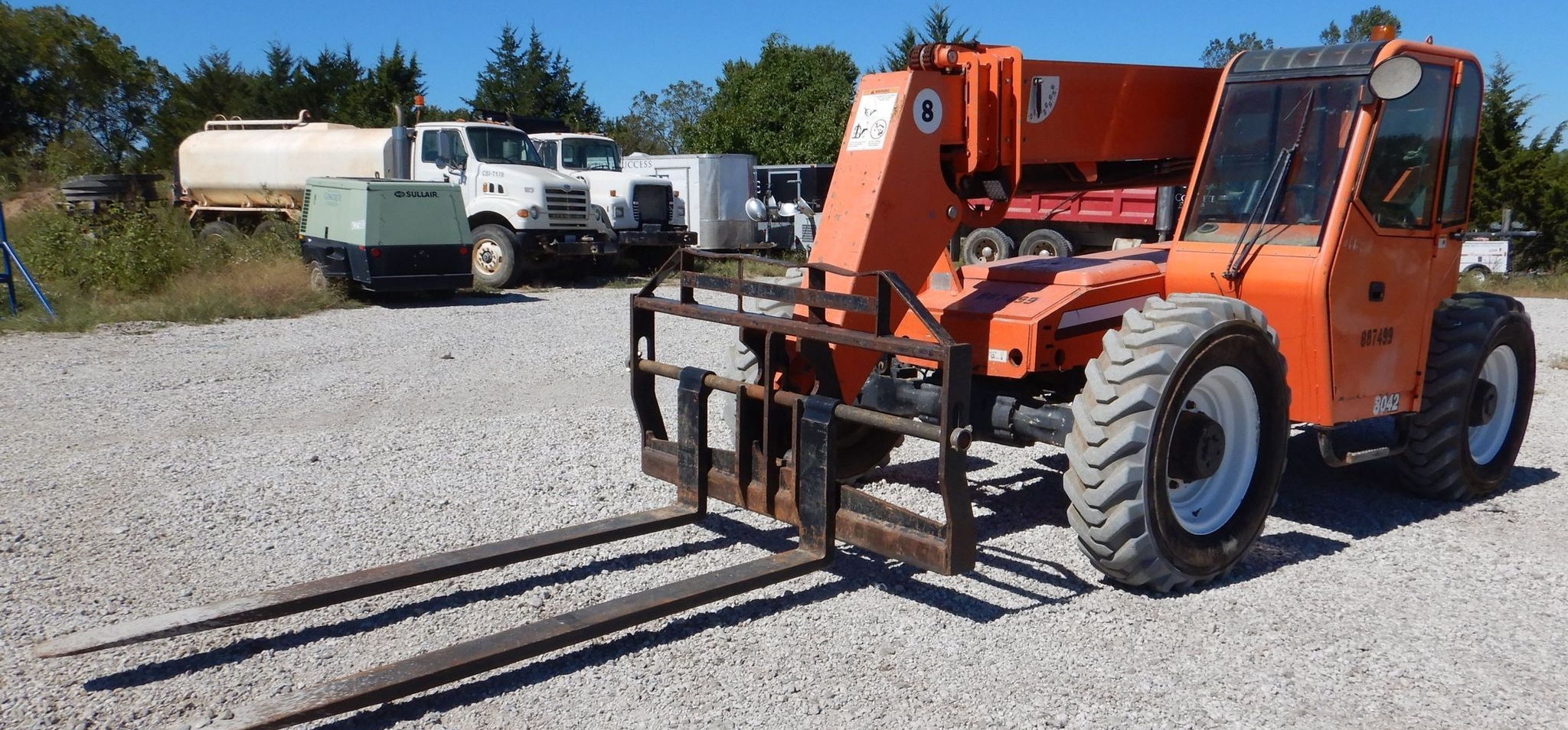 2015 JLG SkyTrak 8042 Telehandler Enclosed Cab Heat/AC 4×4 Aux Hyd