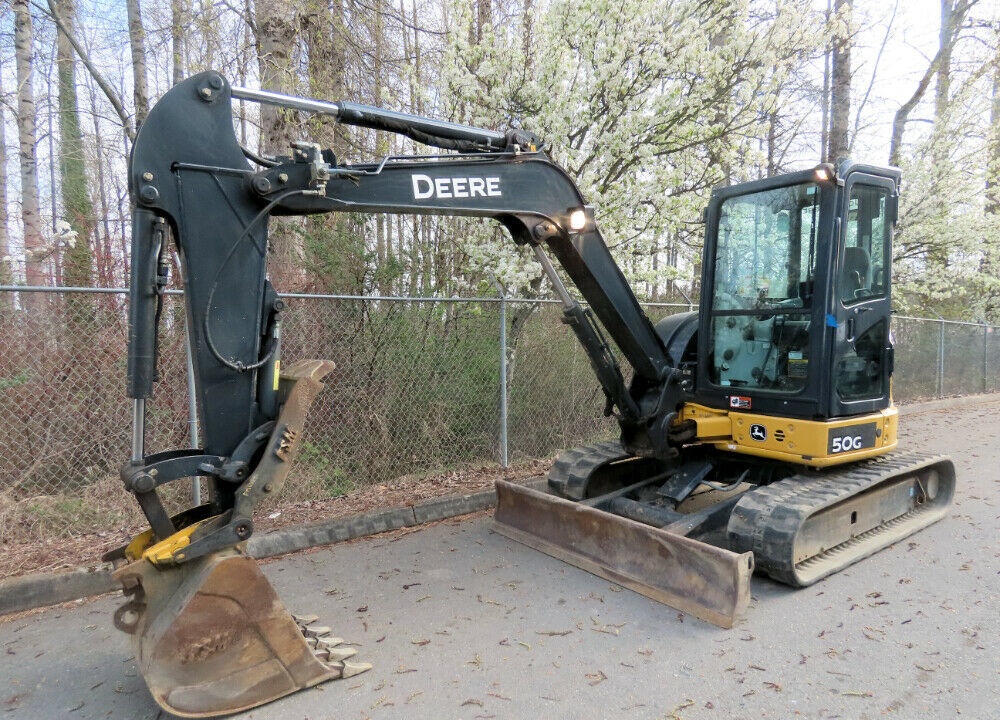 2015 John Deere 50G Mini Excavator A/C Cab Hydraulic Thumb Blade A/C AUX Air Conditioning / Heater