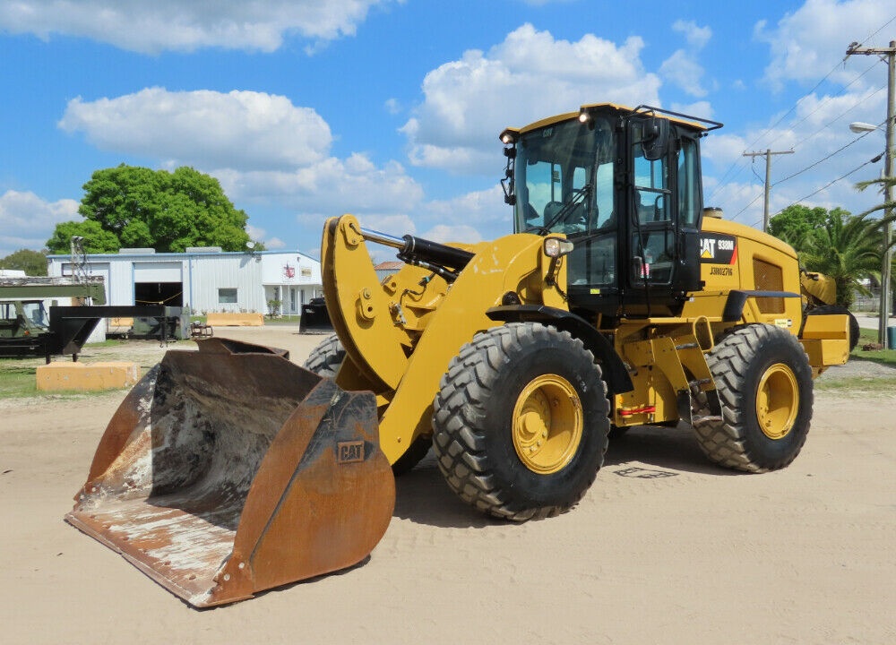 2016 Caterpillar 938M Wheel Loader Tractor A/C Cab Hyd Q/C Ride Control Tilt Steering Column