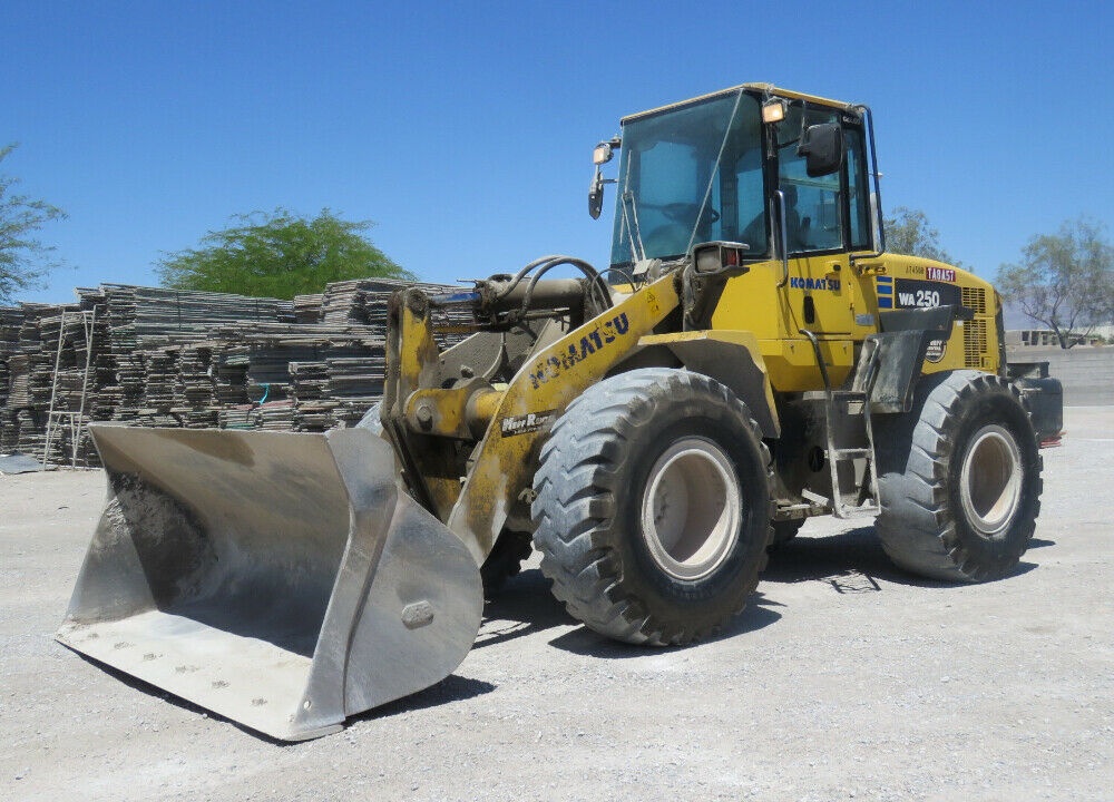 2007 Komatsu WA250-5L 4×4 Articulated Wheel Loader Tractor Diesel Cab Articulated Center Pin