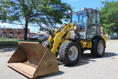 2014 Wacker Neuson WL37 Wheel Loader Tractor 4 Cylinder Turbo Diesel A/C Hydrostatic Four-Wheel Drive