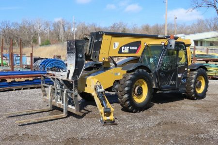 2016 Caterpillar TL1055D 55′ 10,000 lbs Telescopic Reach Forklift Cab AC